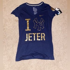 NWT Nike Yankees Jeter tshirt size medium